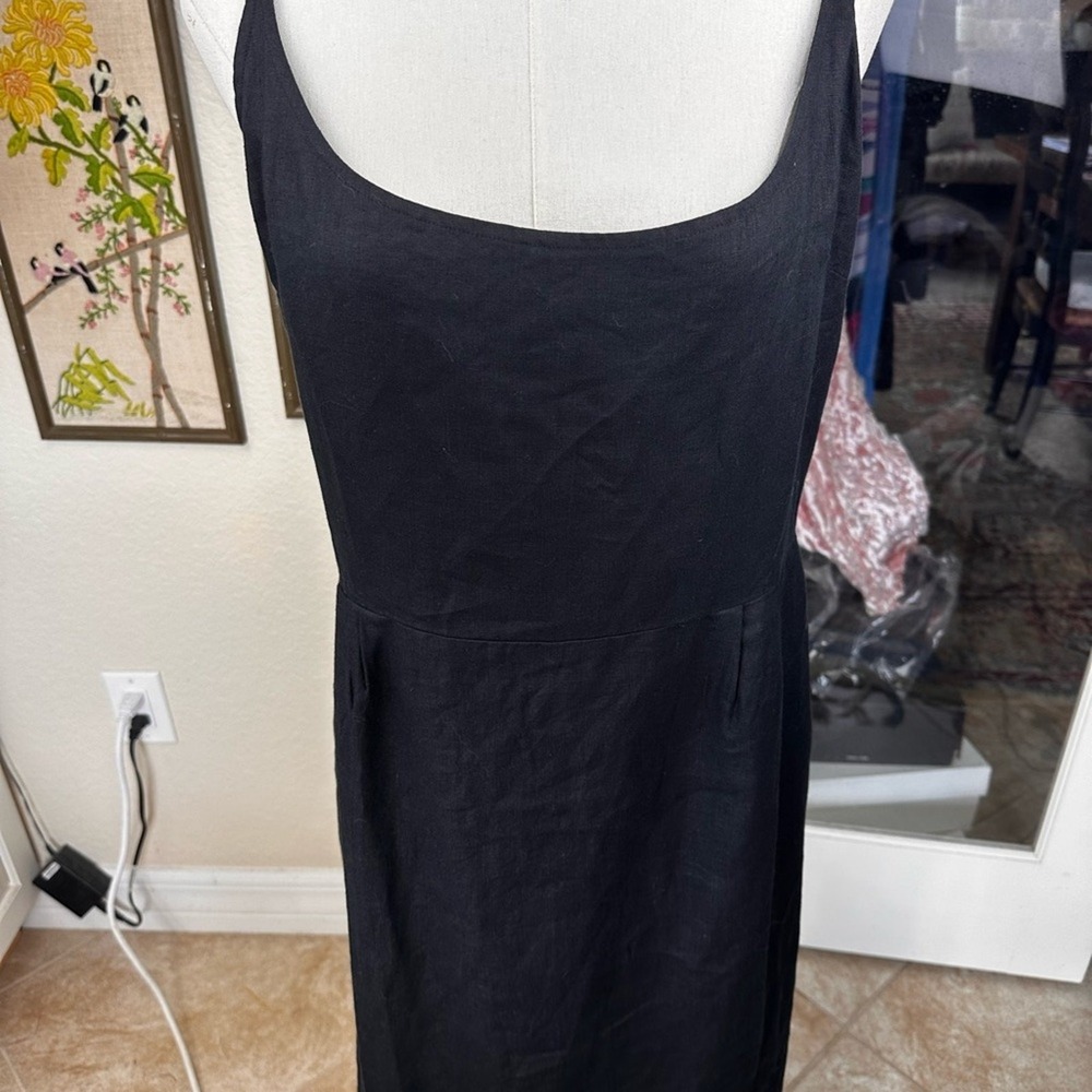 Sleek Black Midi Slip Dress - Women's - Picture 6 of 16